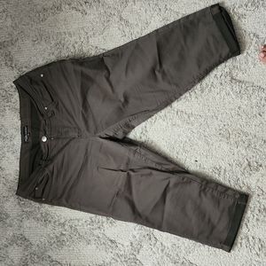 Women's Capri pants